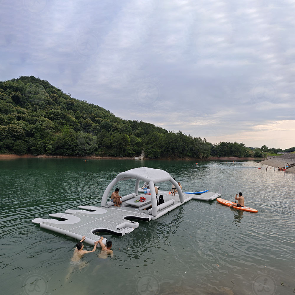 Sports Equipment That Starts With A - Équipement de Sports nautiques en plein