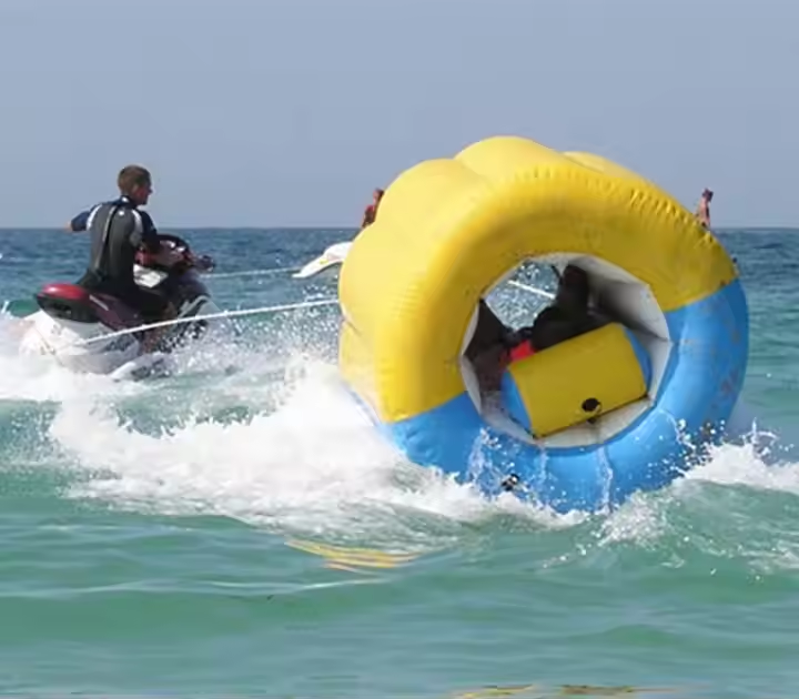 Sports Equipment That Starts With A - Boule de Barf gonflable à l'eau,